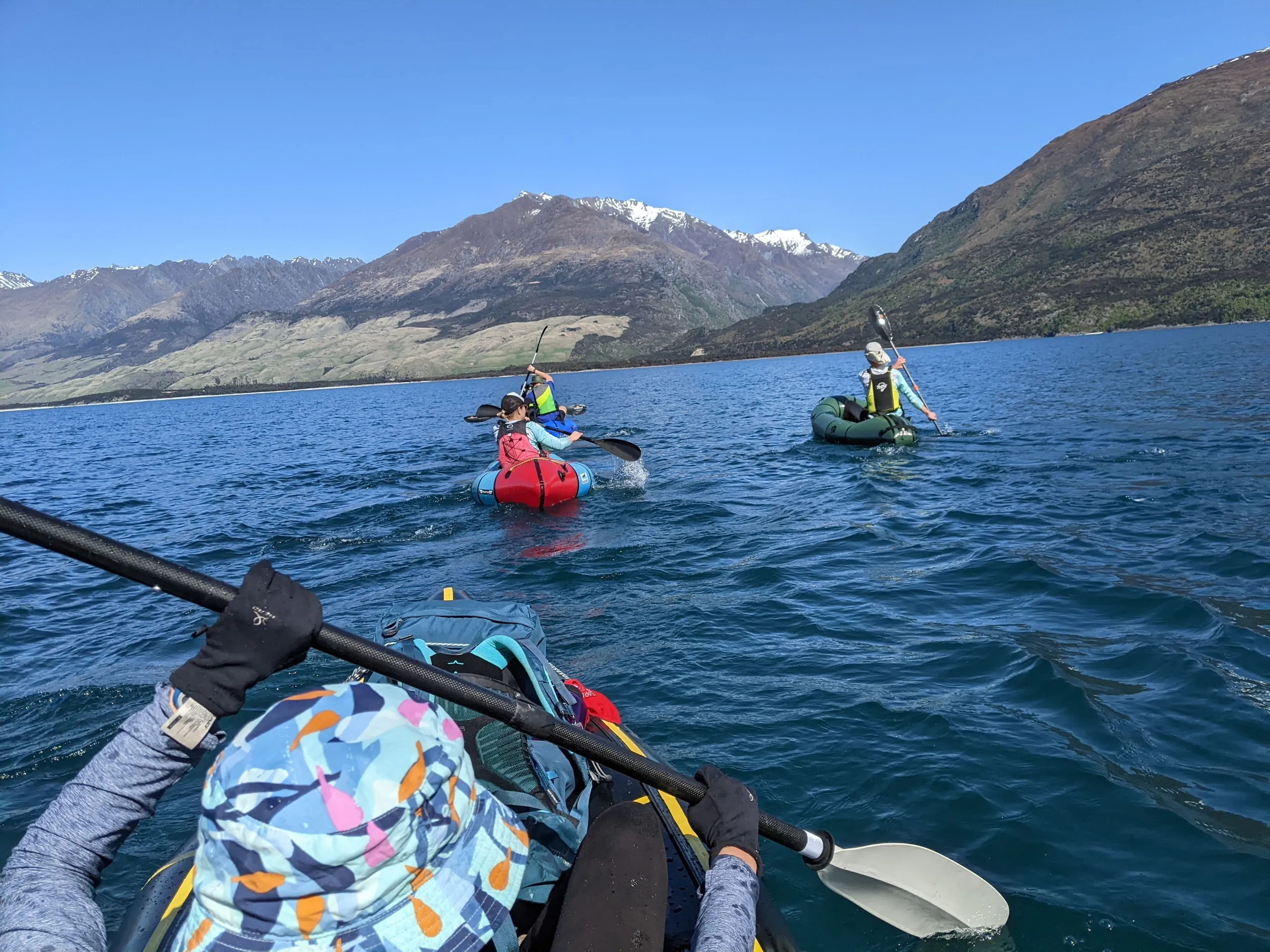 Rafting across Lake Wānaka on a bluebird Saturday